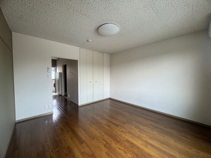 物件内観写真13　(居室)