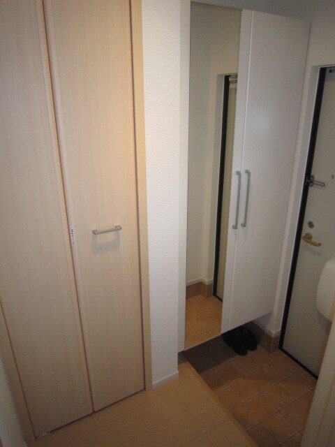 物件内観写真8　(靴箱)