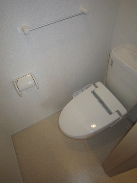 物件内観写真14　(トイレ)