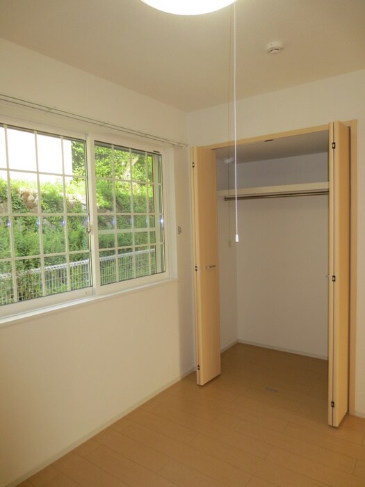 物件内観写真15　(収納)