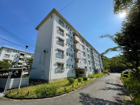 鈴蘭台第3団地1号棟（405）外観写真