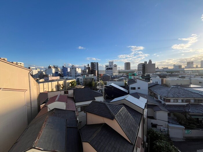 物件内観写真15　(室内からの展望)