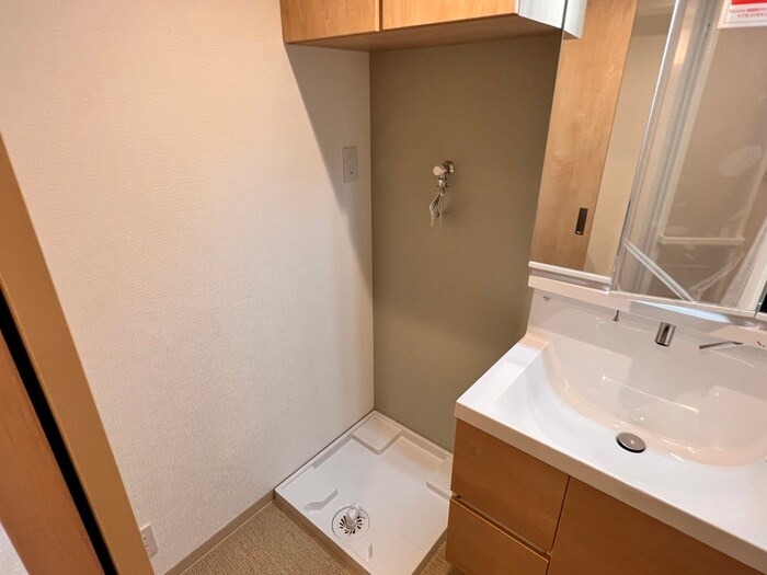 物件内観写真14　(洗濯機置場)