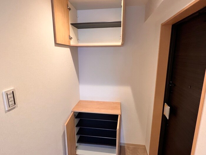 物件内観写真16　(靴箱)