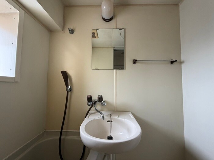 物件内観写真13　(洗面)
