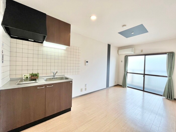 物件内観写真8　(居室)