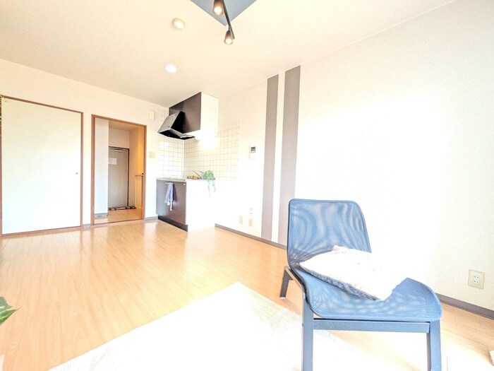 物件内観写真8　(居室)