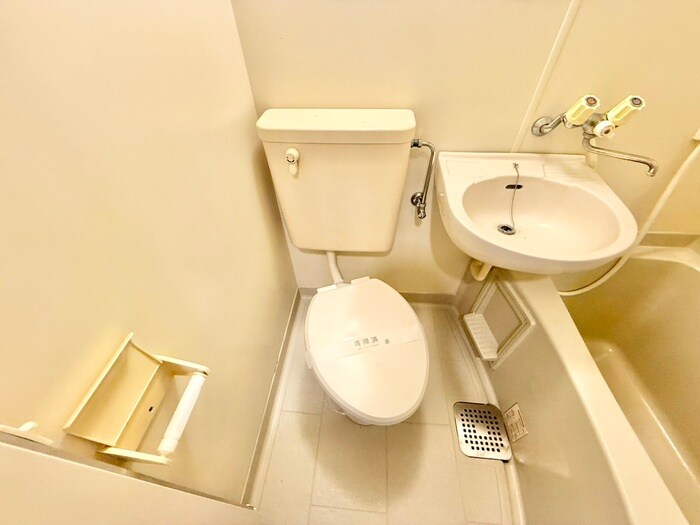 物件内観写真14　(トイレ)