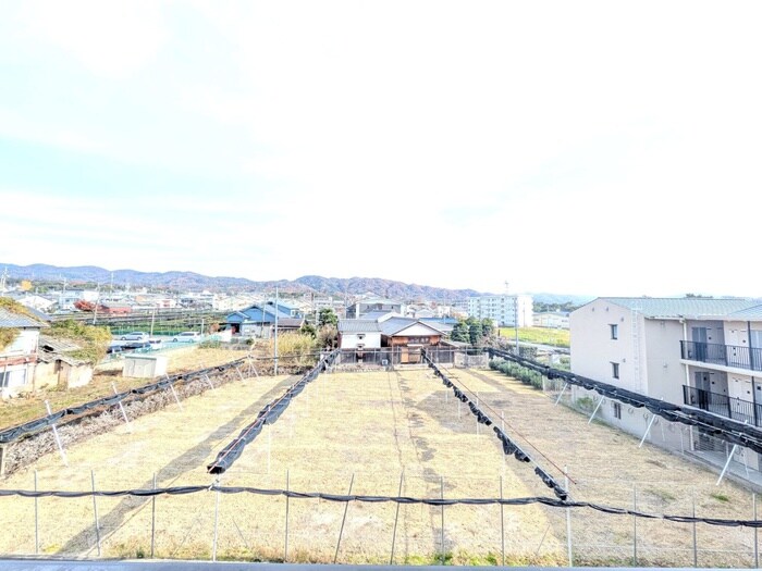 物件内観写真22　(室内からの展望)