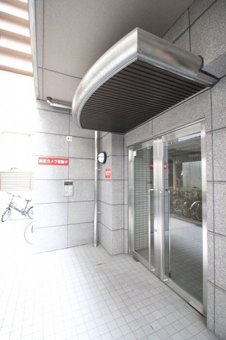 物件外観写真4　(エントランス部分)