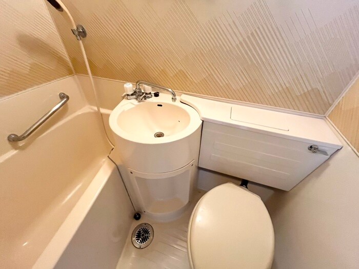 物件内観写真11　(洗面)