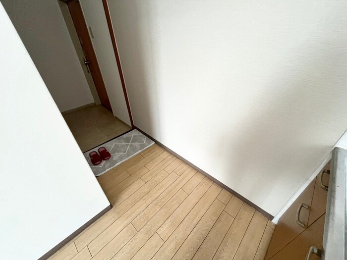 物件内観写真18　(廊下)