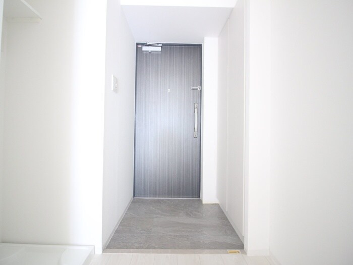 物件内観写真21　(玄関)