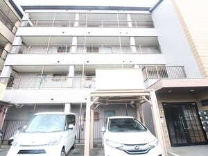 第三和泉ハイツ外観写真