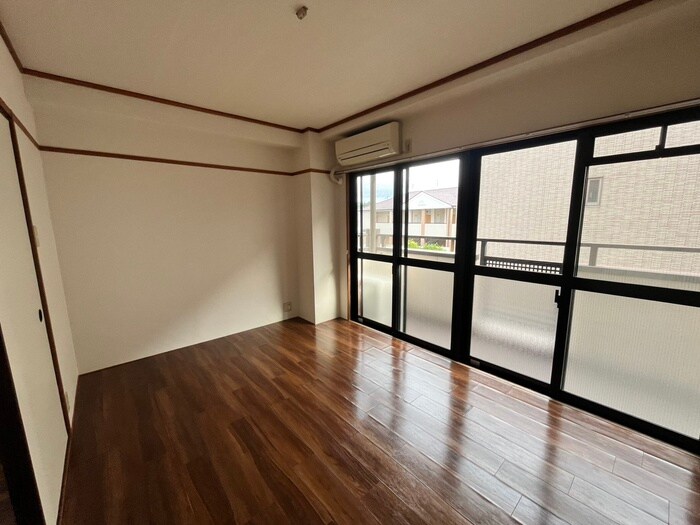 物件内観写真11　(居室)