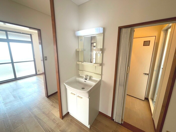 物件内観写真13　(洗面)