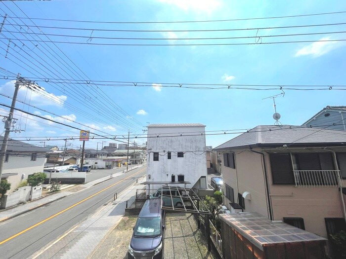 物件内観写真18　(室内からの展望)