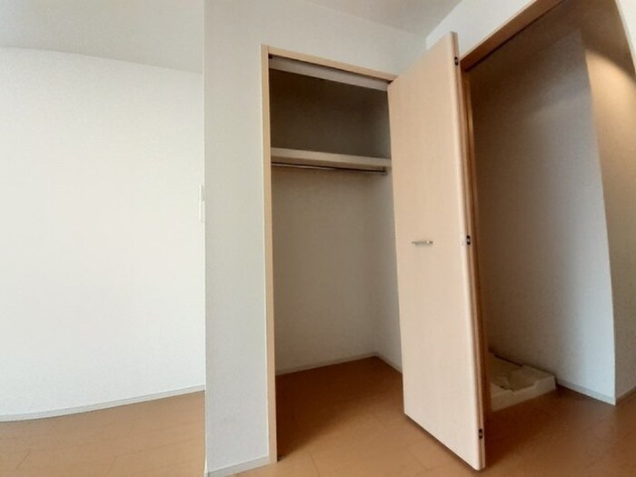 物件内観写真10　(収納)