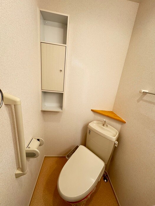 物件内観写真11　(トイレ)