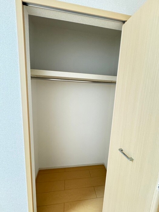 物件内観写真13　(収納)