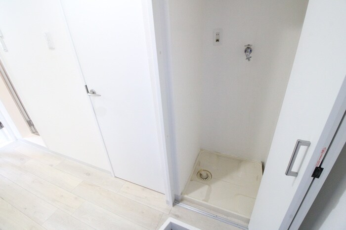 物件内観写真17　(洗濯機置場)