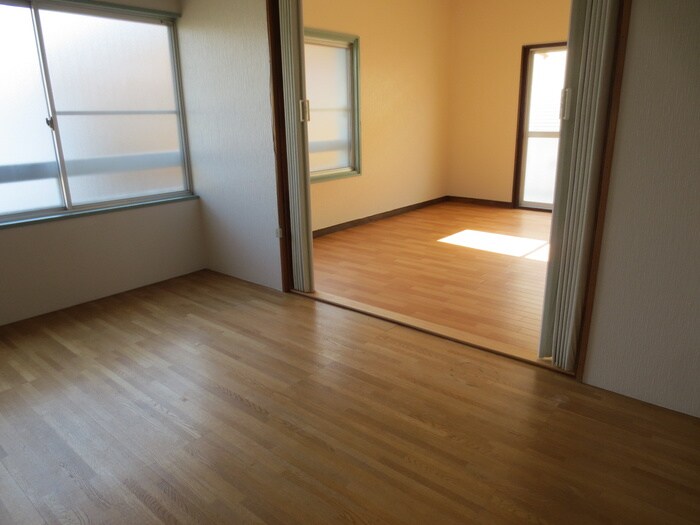 物件内観写真8　(居室)