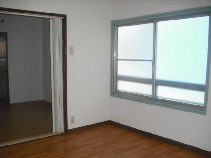 物件内観写真12　(居室)