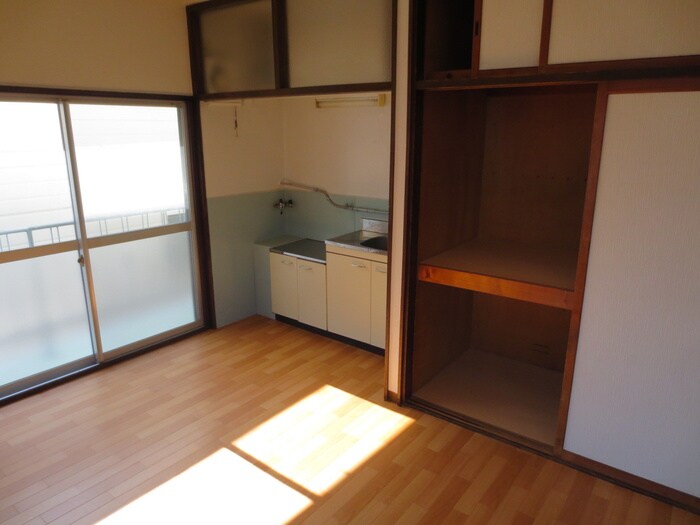 物件内観写真21　(居室)