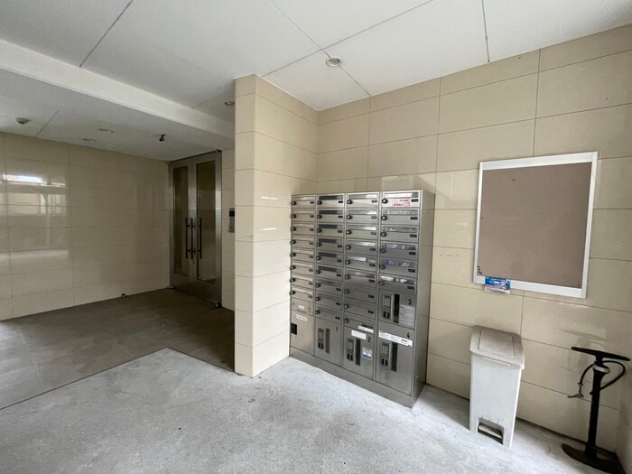 物件外観写真4　(建物設備)