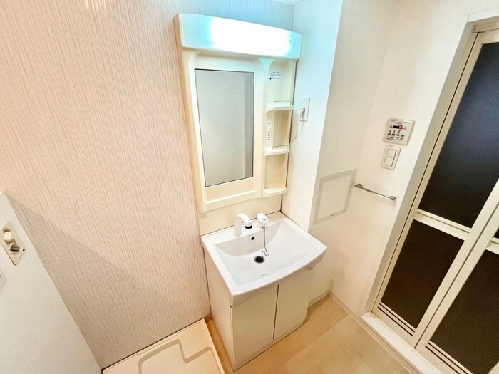 物件内観写真13　(洗面)