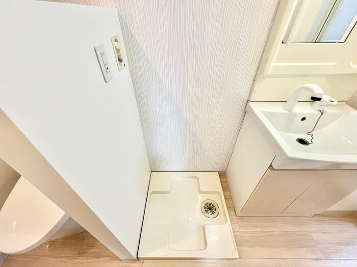 物件内観写真15　(洗濯機置場)