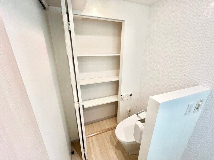 物件内観写真15　(収納)