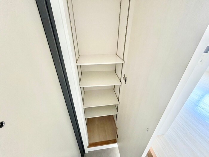 物件内観写真17　(靴箱)