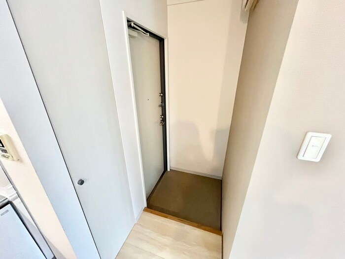 物件内観写真19　(玄関)
