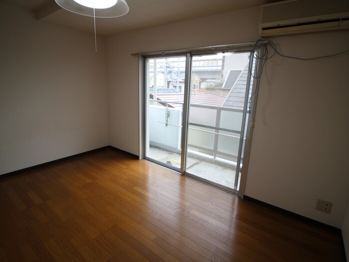 物件内観写真5　(居室)