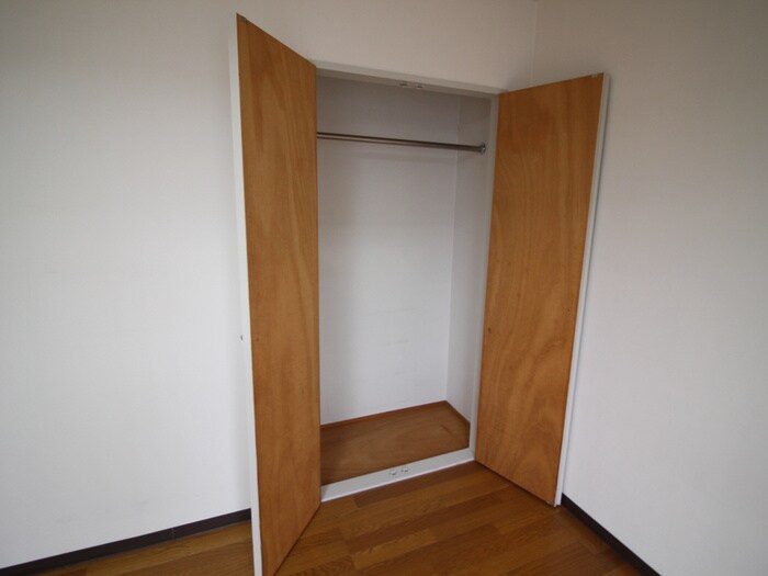 物件内観写真10　(収納)