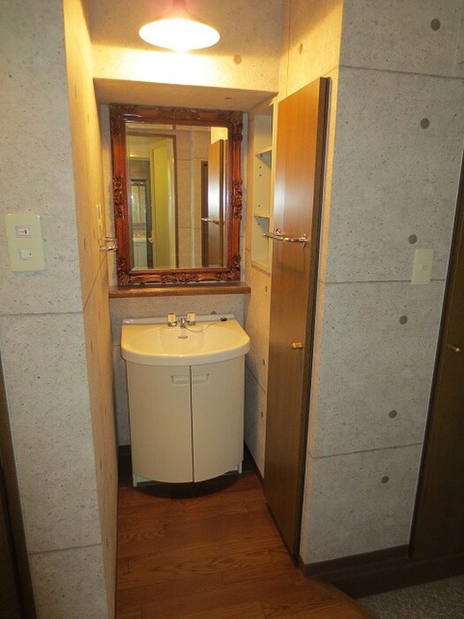 物件内観写真11　(洗面)