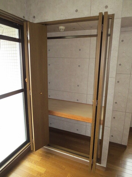 物件内観写真13　(収納)