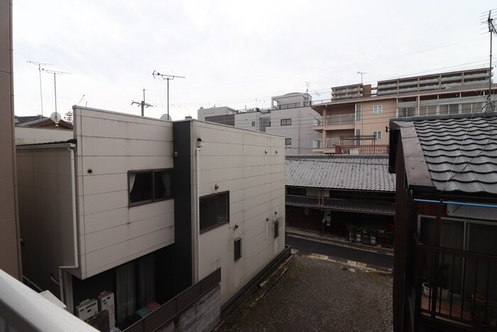 物件内観写真18　(室内からの展望)