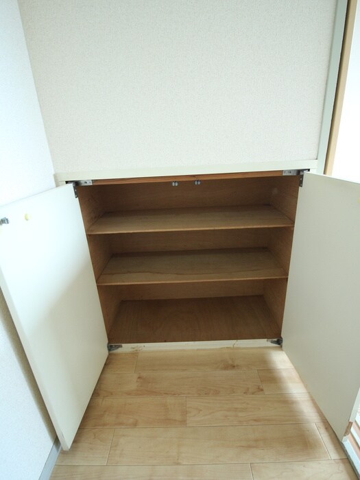 物件内観写真17　(靴箱)