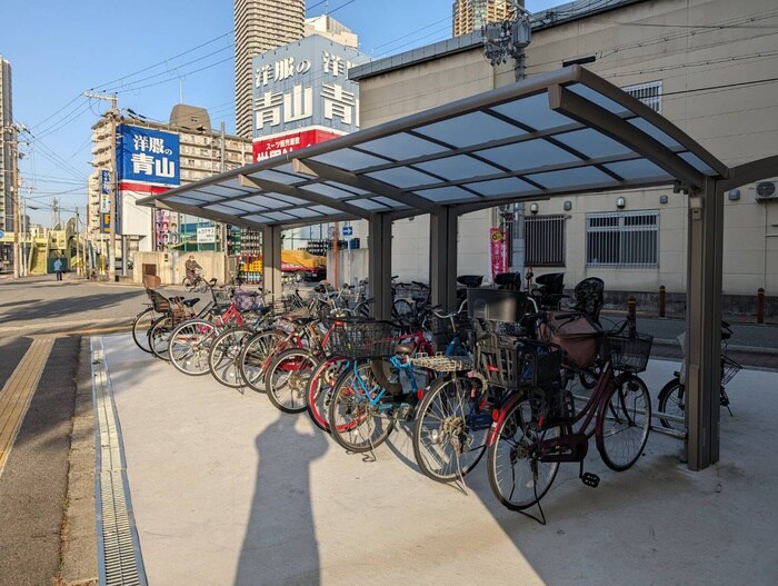 物件外観写真3　(駐輪場)