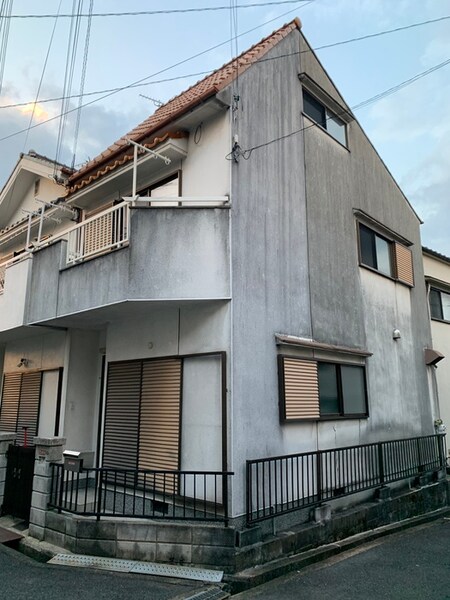 招提元町4丁目貸家外観写真