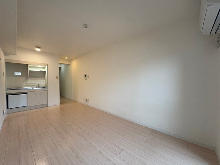 物件内観写真3　(居室)