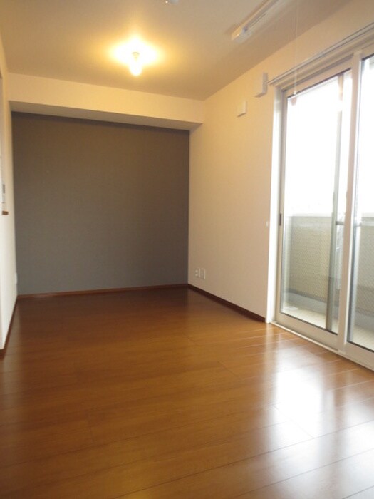 物件内観写真4　(居室)