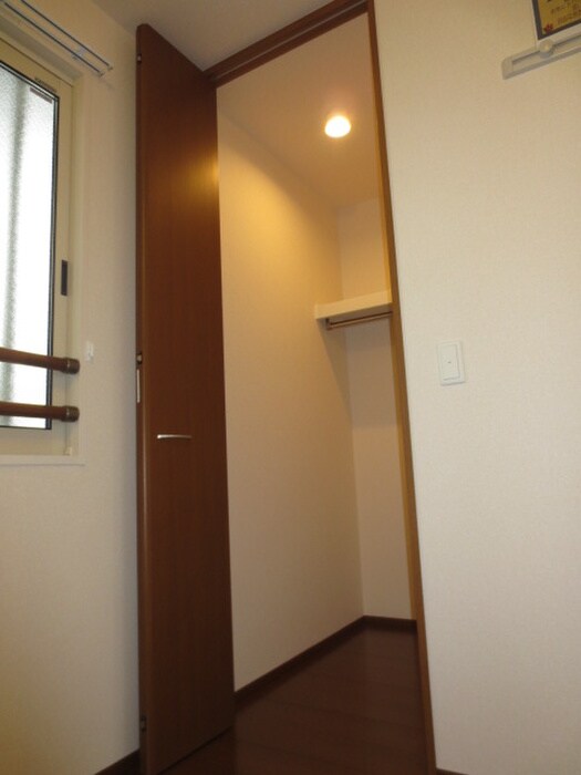 物件内観写真9　(収納)