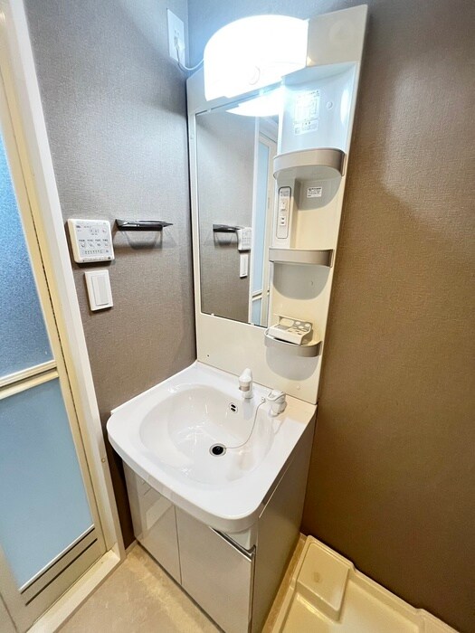 物件内観写真7　(洗面)