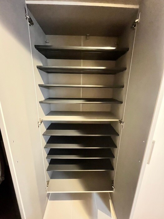 物件内観写真11　(靴箱)