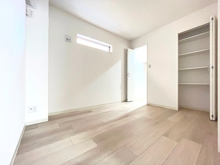 物件内観写真9　(居室)