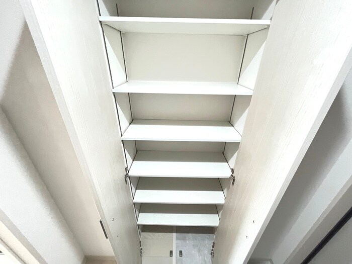 物件内観写真18　(靴箱)