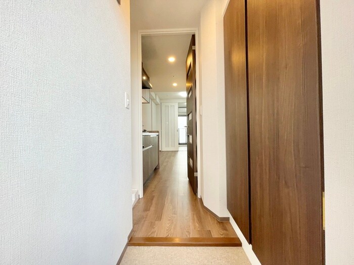 物件内観写真18　(廊下)